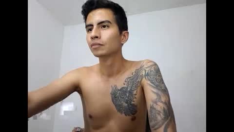 velk_hot1 online show from February 2025 12:51:02 AM