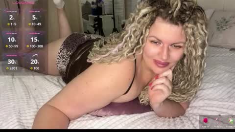 Snapshot of vellinka chatting on September 2025 03:05:01 PM vellinka online show from September 2025 03:05:01 PM