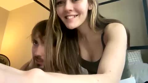 velmaxshaggy online show from March 2025 08:10:02 PM