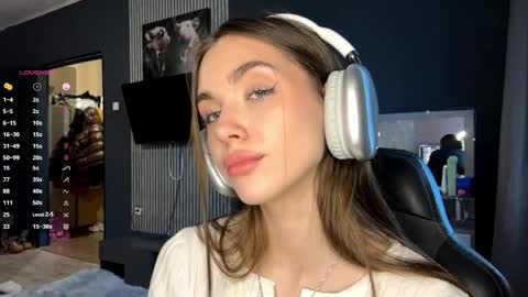 Nia online show from March 2026 03:11:01 PM