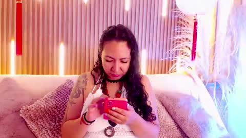 Snapshot of velvet_curly chatting on May 2026 11:59:02 AM Emma Curly online show from May 2026 11:59:02 AM