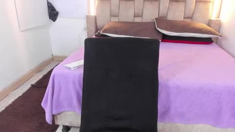 Snapshot of velvet_kiss0 chatting on November 2025 11:23:02 AM velvet_kiss0 online show from November 2025 11:23:02 AM