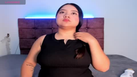 Snapshot of velvet_llove chatting on March 2026 10:42:02 AM velvet online show from March 2026 10:42:02 AM