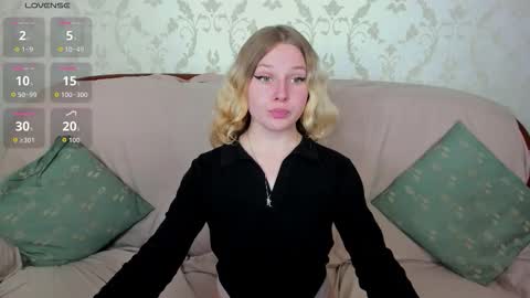 Snapshot of velvet_peach_ chatting on September 2025 11:54:02 AM velvet_peach_ online show from September 2025 11:54:02 AM