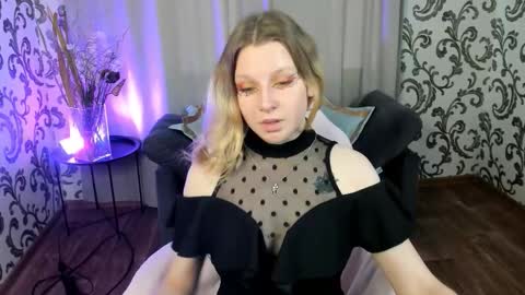 Snapshot of velvet_peach_ chatting on October 2025 12:00:02 PM velvet_peach_ online show from October 2025 12:00:02 PM