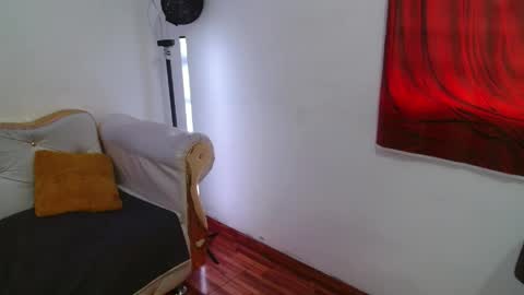 Velvet Sexy online show from May 2026 04:04:02 PM