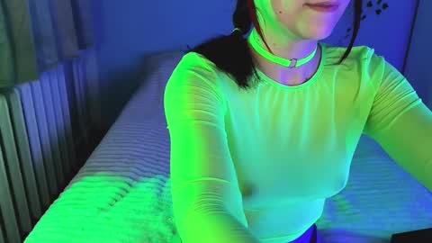 Violet online show from January 2025 06:02:01 PM