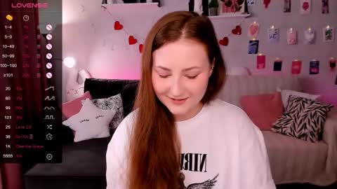 Snapshot of velvetcherry_ chatting on May 2026 08:52:01 AM Mia online show from May 2026 08:52:01 AM