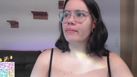 Snapshot of velvetcrystal chatting on June 2026 12:55:01 AM Crystal PVT OPEN online show from June 2026 12:55:01 AM