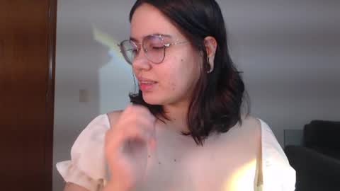 Snapshot of velvetcrystal chatting on July 2026 04:30:01 AM Crystal PVT OPEN online show from July 2026 04:30:01 AM