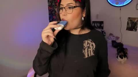 Snapshot of velvetfangs chatting on September 2025 06:35:02 AM Dani online show from September 2025 06:35:02 AM