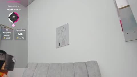 Velvetluna online show from March 2026 10:09:02 AM