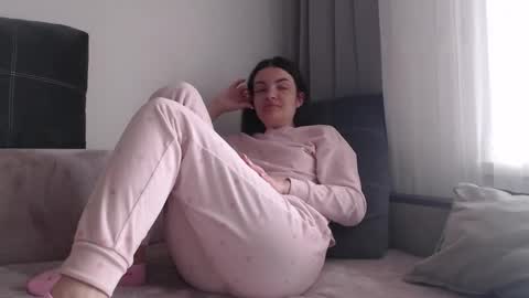 velvetmoon123 online show from March 2026 07:45:02 AM