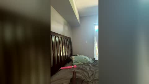 velvetnoirz online show from June 2026 04:01:02 PM