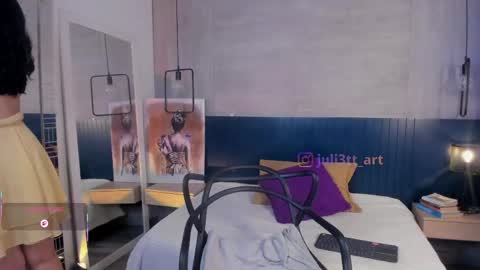 Snapshot of velvettease_ chatting on May 2026 01:07:01 PM velvettease_ online show from May 2026 01:07:01 PM