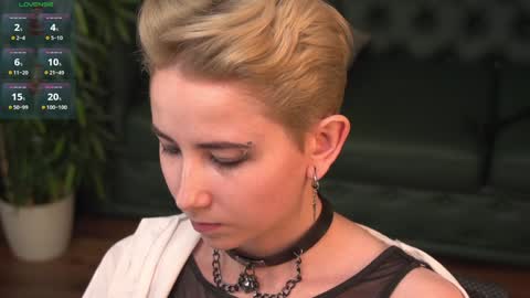 Snapshot of velvetvalkyries chatting on January 2025 05:09:02 PM CLEOshort hair  TIna long hair  online show from January 2025 05:09:02 PM
