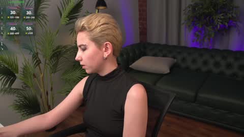 Snapshot of velvetvalkyries chatting on January 2025 05:56:01 PM CLEOshort hair  TIna long hair  online show from January 2025 05:56:01 PM