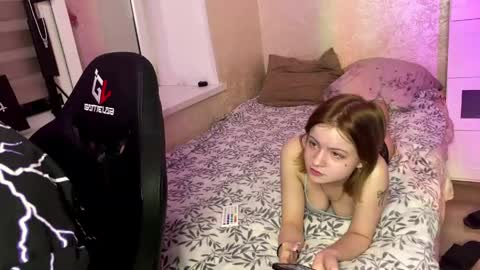 Lasly online show from April 2026 07:18:02 PM