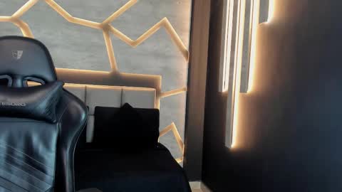 Snapshot of venomdoll_ chatting on January 2026 08:25:01 PM VALERIA online show from January 2026 08:25:01 PM