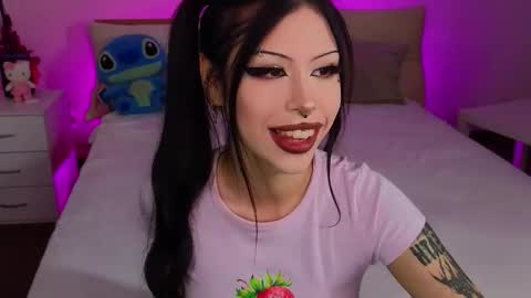 Snapshot of venomeowww_ chatting on September 2025 03:41:02 AM Vivian online show from September 2025 03:41:02 AM