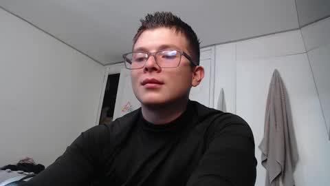 venumbestia online show from November 2025 05:02:01 PM