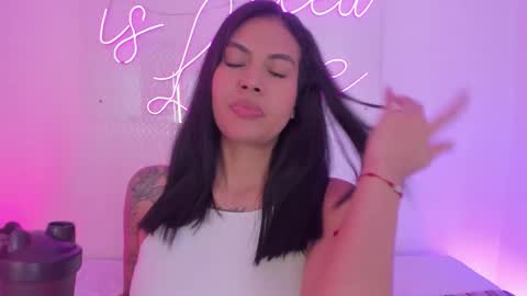 venus_nite online show from October 2025 08:42:01 PM