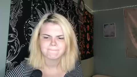 Snapshot of venusastar chatting on September 2025 11:15:01 PM Miss Venus online show from September 2025 11:15:01 PM