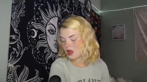 Snapshot of venusastar chatting on September 2025 02:05:02 AM Miss Venus online show from September 2025 02:05:02 AM