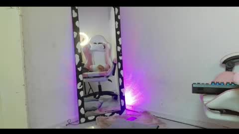 Venuss  online show from April 2026 12:55:02 AM