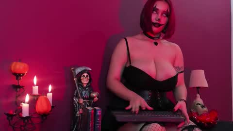 Venus Dark  online show from October 2025 12:44:02 AM