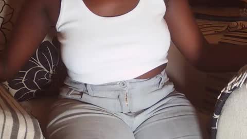 vera_bliss21 online show from October 2025 11:30:01 AM