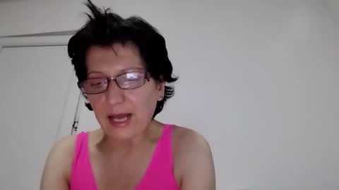 Vera online show from October 2025 06:52:01 PM