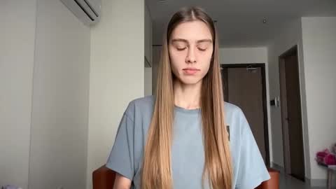 verablanc online show from April 2026 05:19:01 AM