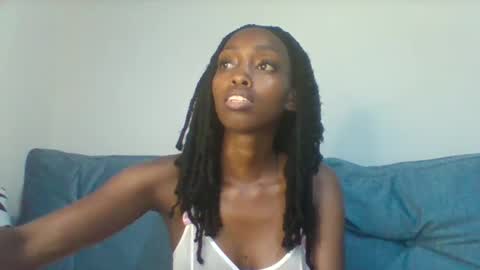 Snapshot of verabright chatting on September 2025 09:28:02 PM verabright online show from September 2025 09:28:02 PM