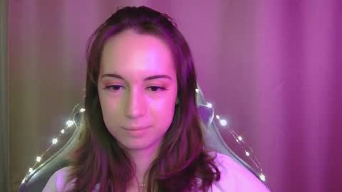 Una online show from November 2025 01:51:01 PM