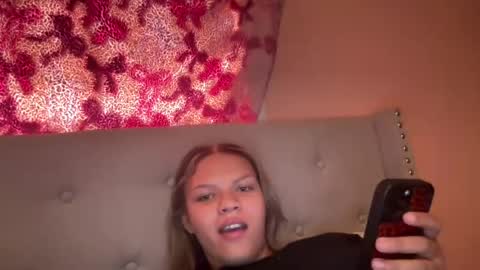 Snapshot of veranikimi chatting on July 2026 05:48:02 PM veranikimi online show from July 2026 05:48:02 PM