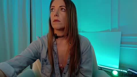 Vera Victors online show from April 2026 02:31:01 AM