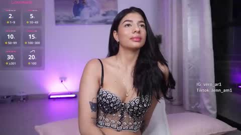 vero_cam online show from November 2025 03:10:02 AM