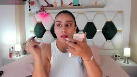 Snapshot of vero_dio chatting on October 2025 08:59:02 AM Vero xxx online show from October 2025 08:59:02 AM