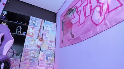     online show from September 2025 12:00:02 AM