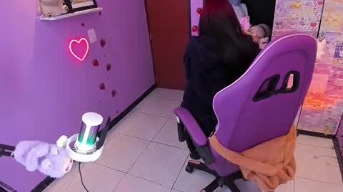     online show from October 2025 11:38:02 PM