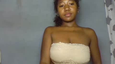 verolla31 online show from February 2025 07:16:01 PM