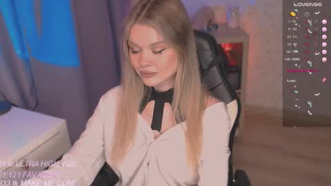 Tiffany online show from September 2025 05:15:02 PM