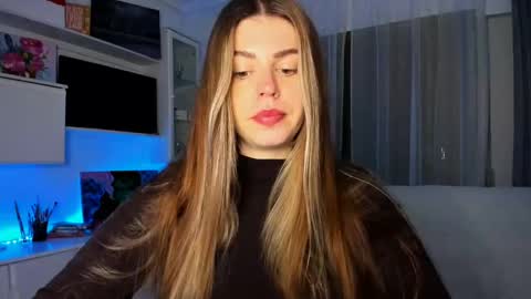 Lolitalolz online show from March 2025 09:22:01 PM