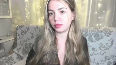 Snapshot of veronarolls chatting on February 2026 07:40:01 PM Lolitalolz online show from February 2026 07:40:01 PM