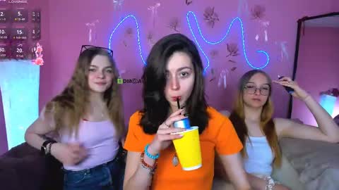 Ronni online show from May 2026 07:21:01 PM