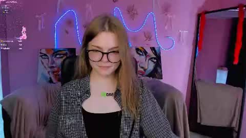 Ronni online show from July 2026 07:31:01 PM
