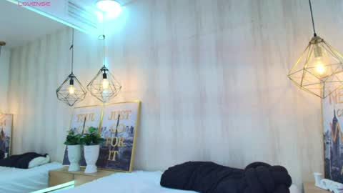 Snapshot of veronica_miiller chatting on June 2026 07:11:02 AM veronica online show from June 2026 07:11:02 AM