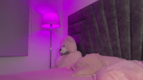 Snapshot of veronicadussan chatting on May 2026 12:07:01 AM Miss Veronica dussan Tw Veronicasm IG Ashveronica online show from May 2026 12:07:01 AM