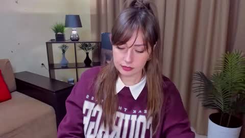 Veronica online show from October 2025 09:31:01 AM